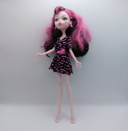 Monster high draculaura - draculaura, powder